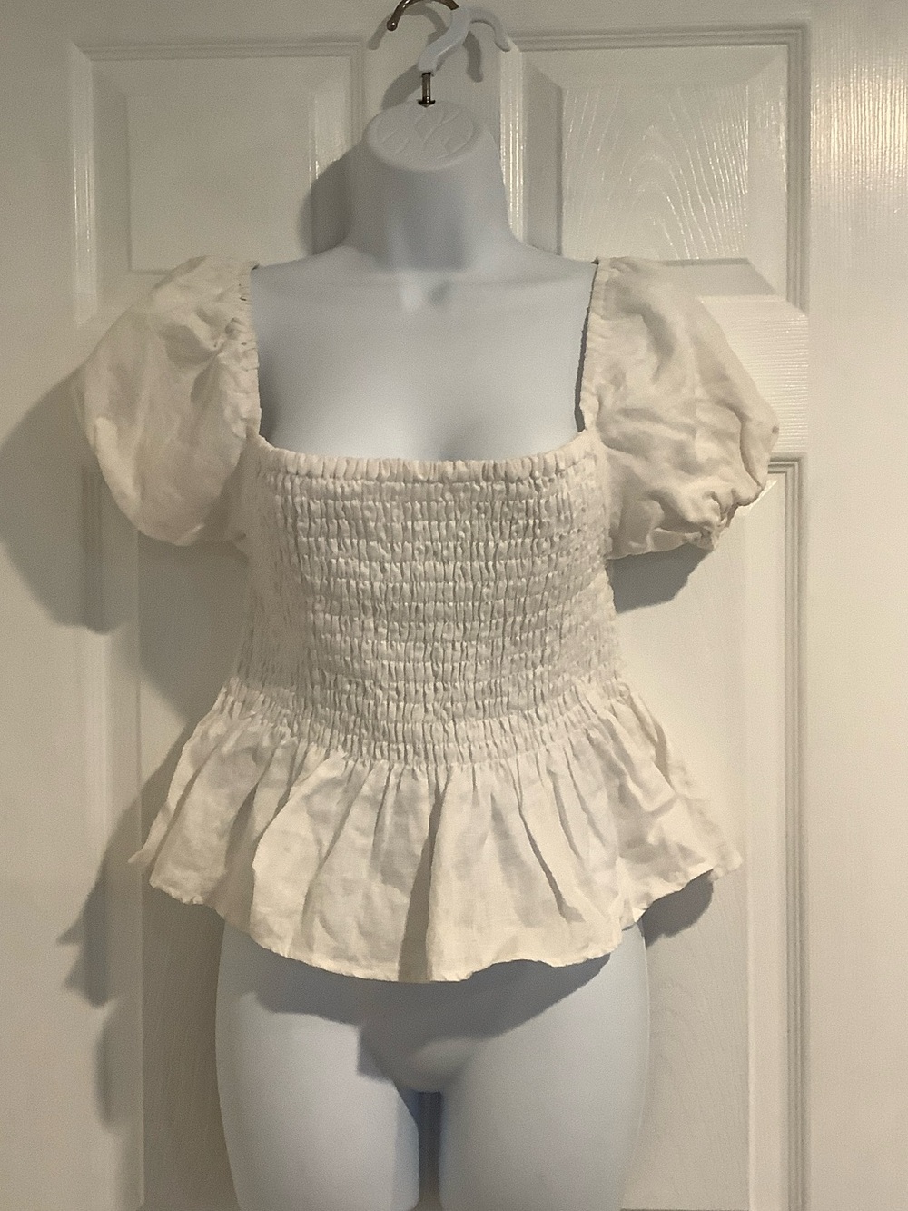 ELAN White 100% Linen Capsule Smocked Ruffled Puff Sleeve Coastal Peplum Top M